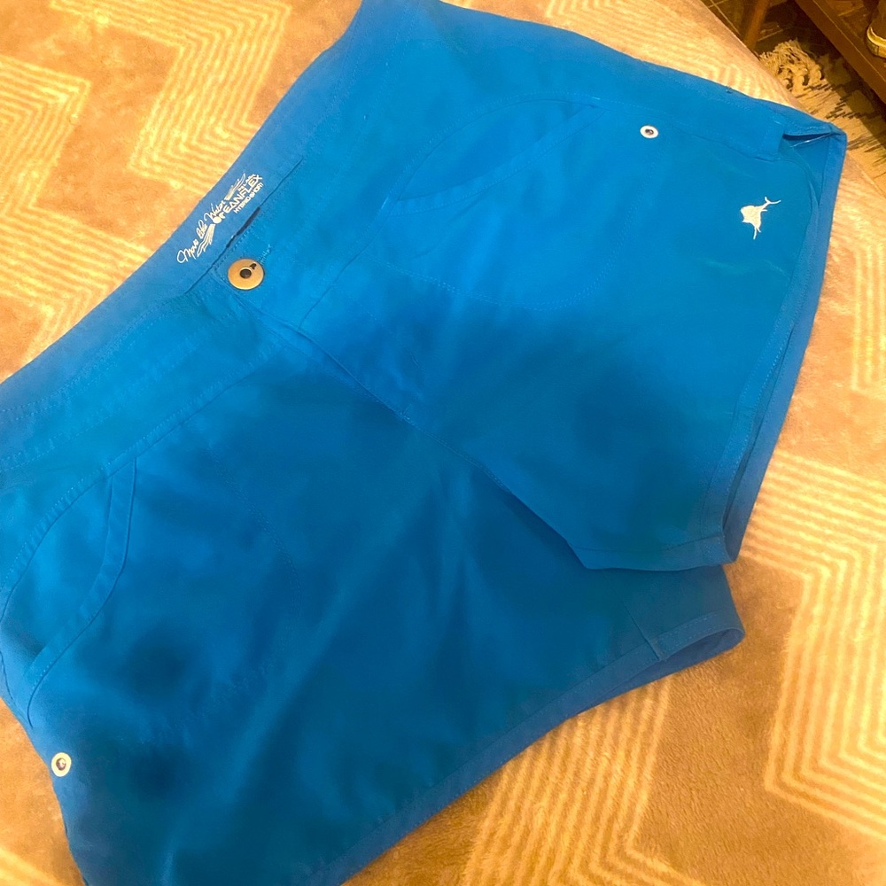 Pelagic Hybird-Short size 6 Womens shorts